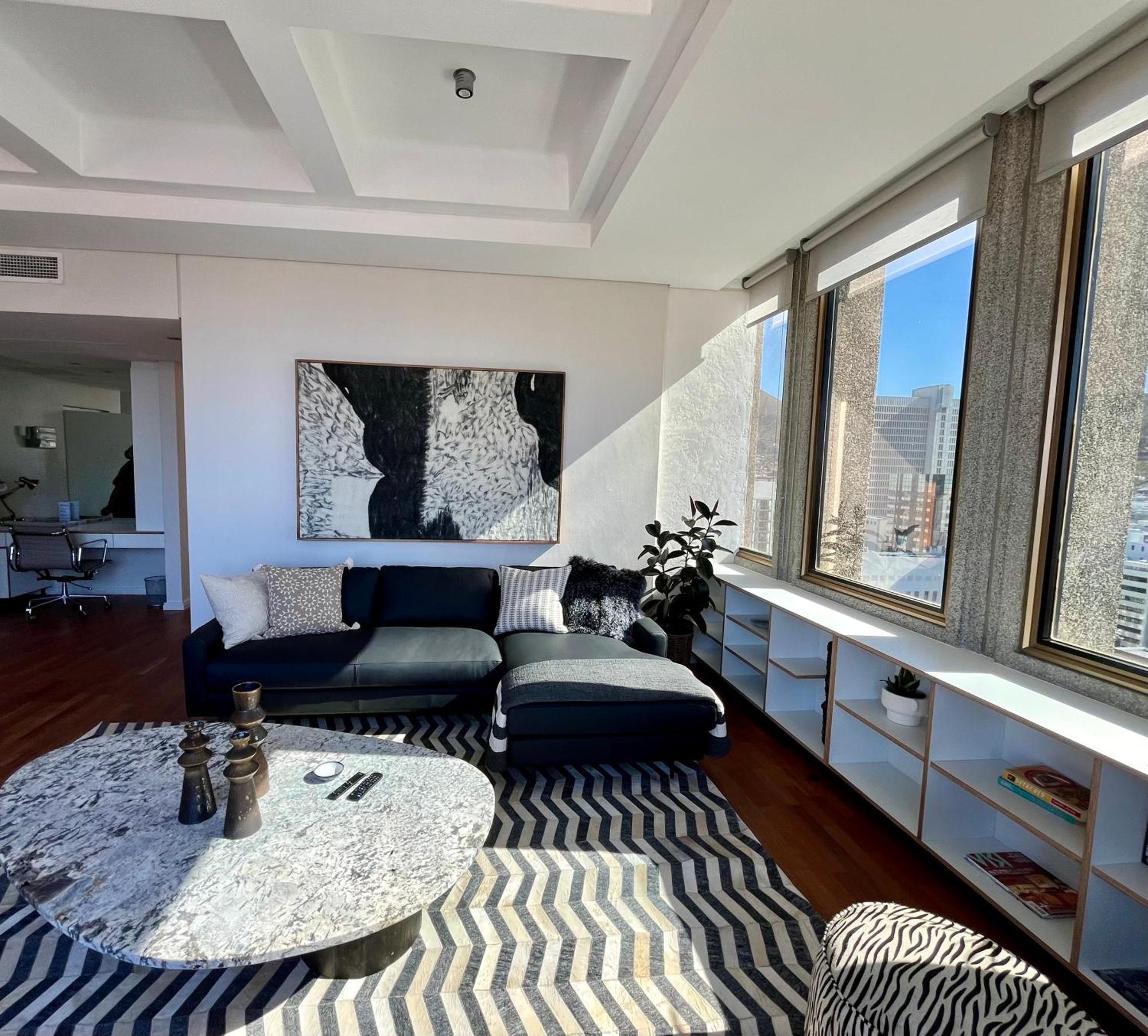 #1905 Cartwright - The Spitfire Apartamento